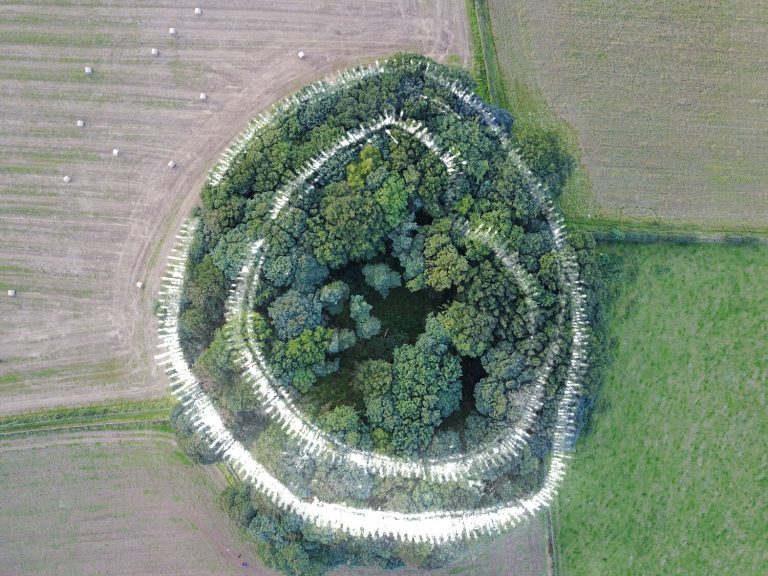 Outline of ramparts on Wardlaw Outline of fort on Wardlaw