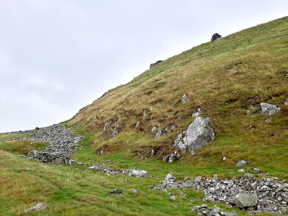 Approaching Tinnis Castle, Dun Meldrid